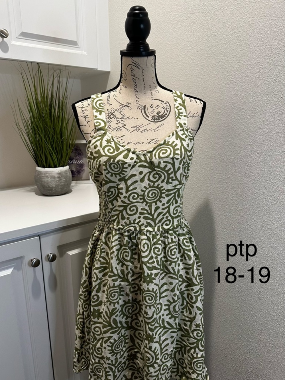 Premier Amour Green and White Printed Midi Dress